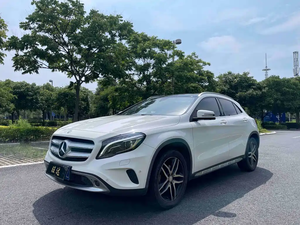 Mercedes GLA 2016 200 Fashion Edition купить на сайте DeffCars