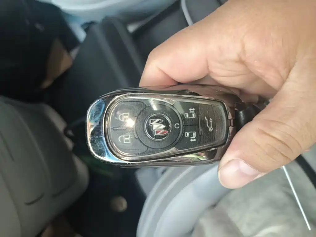 Buick GL8 2023 ES Lu Zun Luxury Heyue Edition купить на сайте DeffCars