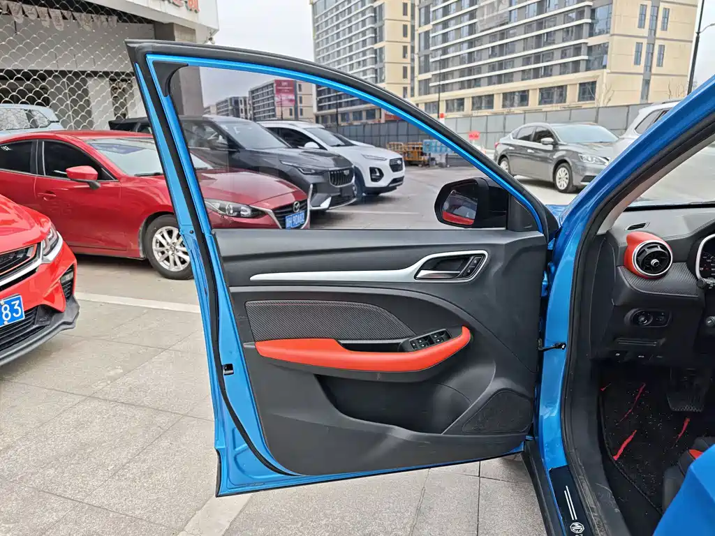 MG ZS 2020 260TGI Automatic Trophy Plus L2+ купить на сайте DeffCars