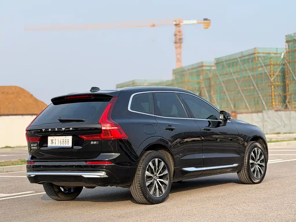 Volvo XC60 2024 B5 four-wheel drive Zhiyuan Deluxe Edition купить на сайте DeffCars