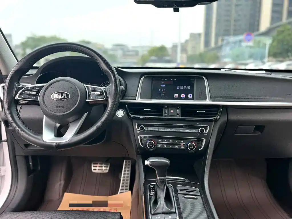 Kia K5 2019 Pro 2.0L Automatic Deluxe Edition National VI купить на сайте DeffCars