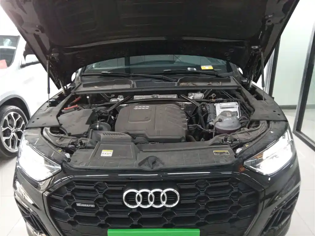 Audi Q5L 2024 40 TFSI Fashionable and Dynamic купить на сайте DeffCars