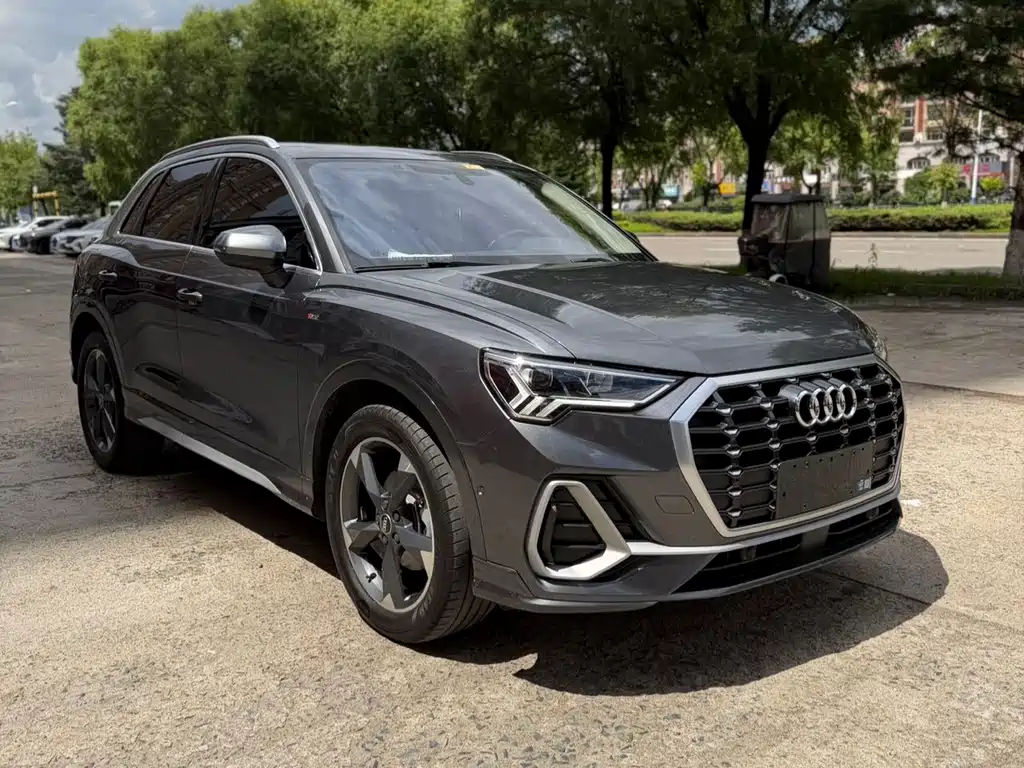 Audi Q3 2023 35 TFSI Stylish Dynamic (1.4T) купить на сайте DeffCars