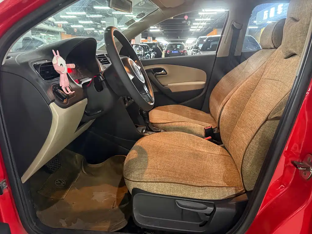 Polo 2011 1.4L automatic stylish version купить на сайте DeffCars