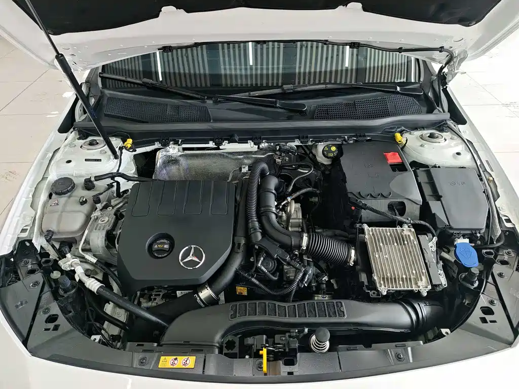 Mercedes-Benz A-Class 2024 facelift A 200 L fashionable model купить на сайте DeffCars