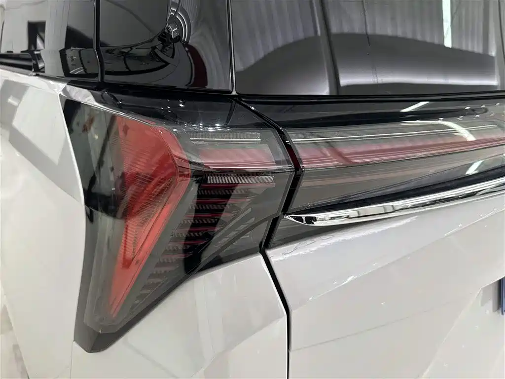 Buick GL8 2025 Lu Zun Smart Edition купить на сайте DeffCars