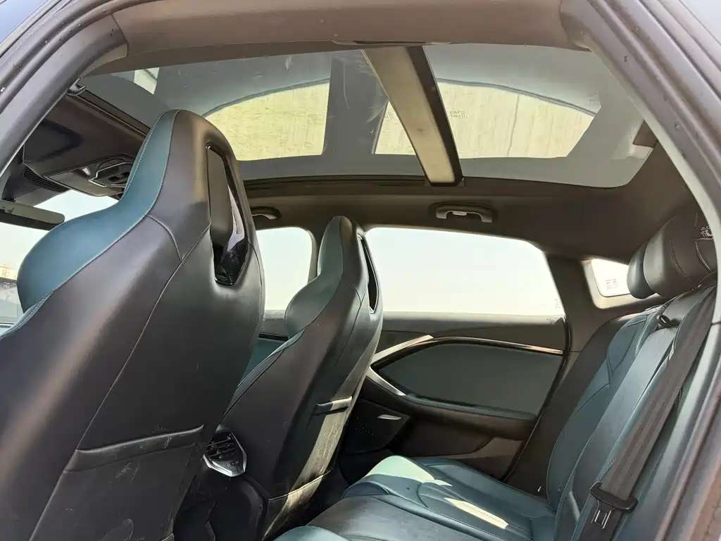 MG7 2023 2.0T automatic Trophy+ engine version купить на сайте DeffCars