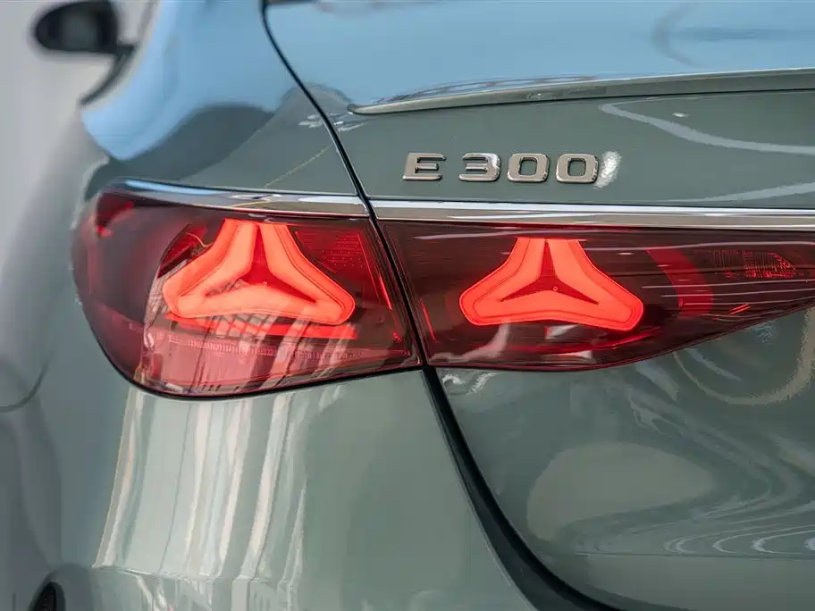 Mercedes-Benz E-Class Imported 2024 E 300 Fashionable Sports Edition купить на сайте DeffCars