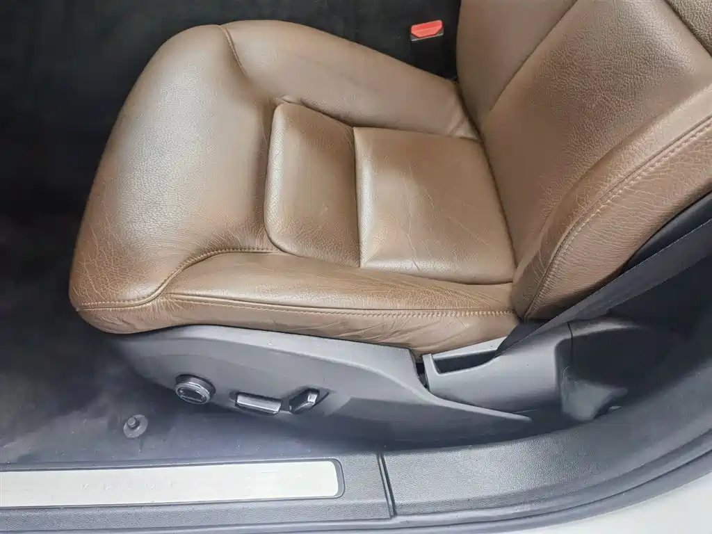 Volvo S60 2023 B4 Zhiyi Luxury Edition купить на сайте DeffCars