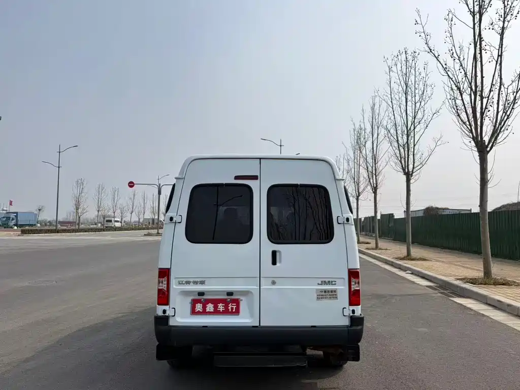 Teshun 2021 2.8T Space King Taurus short-axle mid-high roof 6-seater diesel National VI JX493 купить на сайте DeffCars