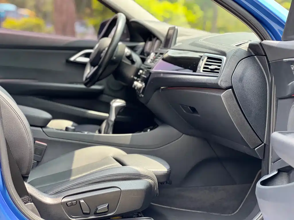 BMW 1 Series 2018 118i Sports купить на сайте DeffCars