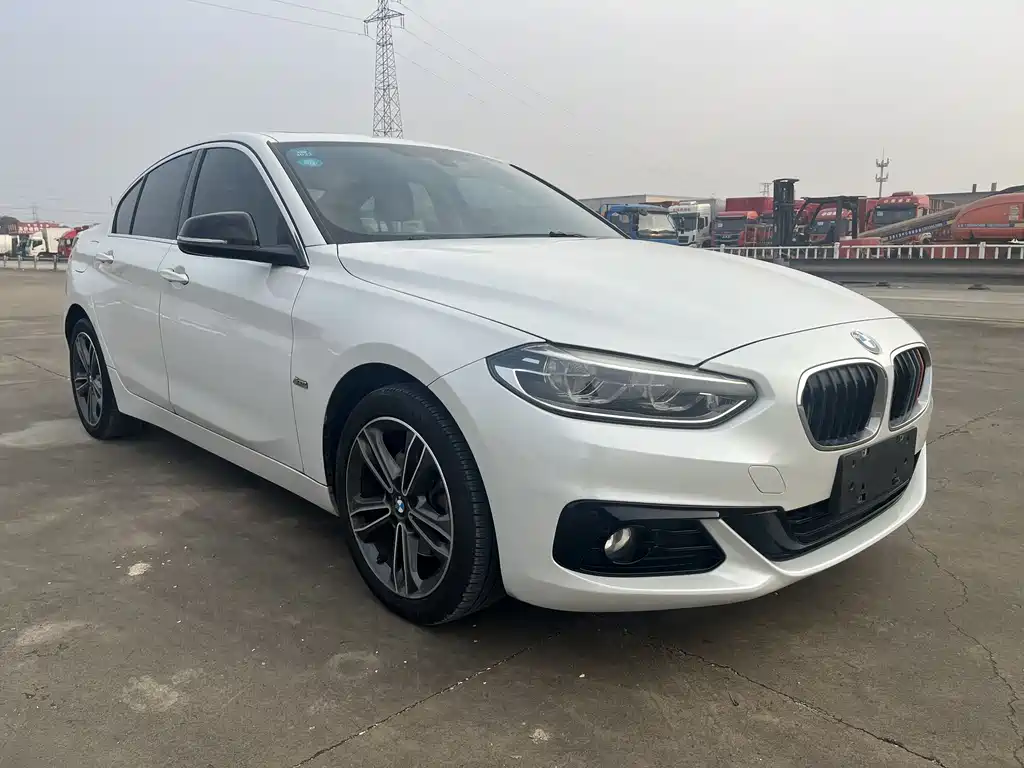 BMW 1 Series 2018 118i Sports купить на сайте DeffCars