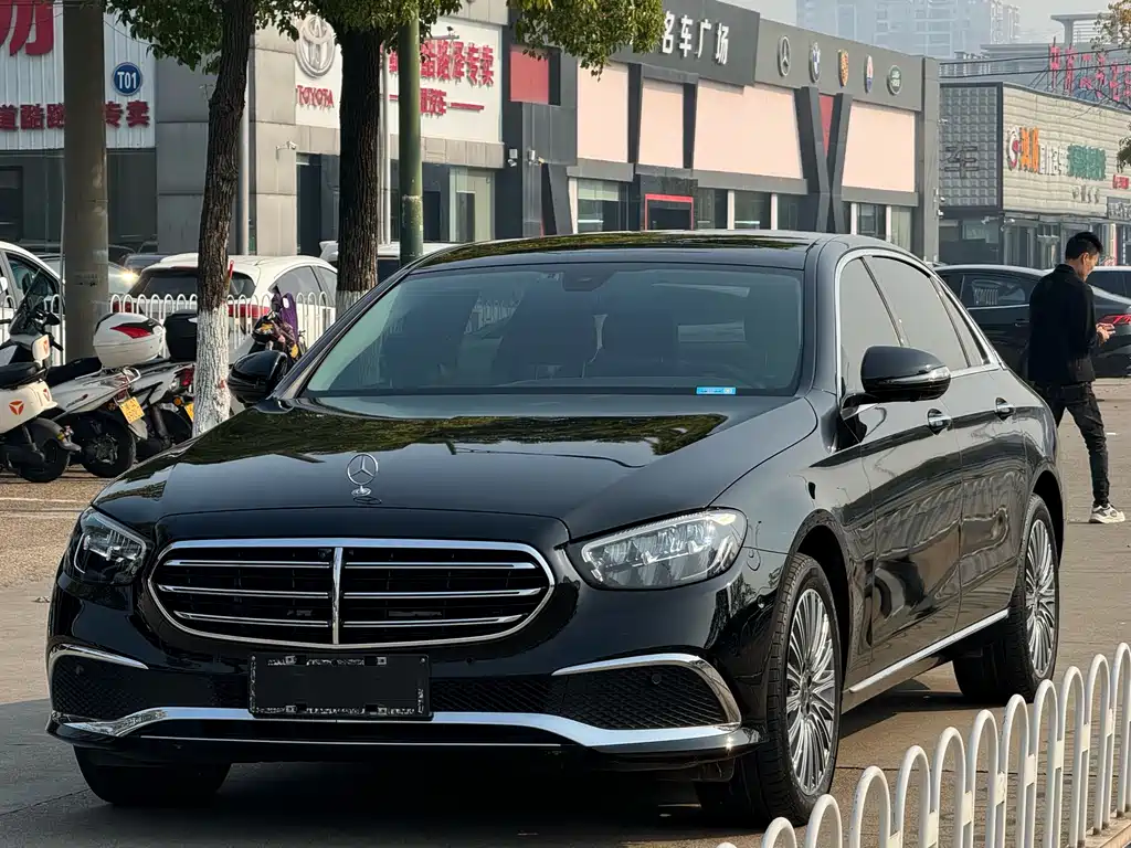 Mercedes-Benz E-Class 2023 E 300 L Fashion купить на сайте DeffCars