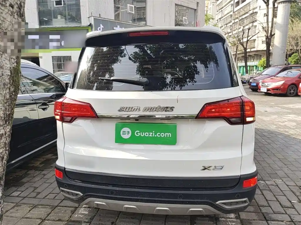 SWM X3 2020 1.5L manual super model 7 seats купить на сайте DeffCars