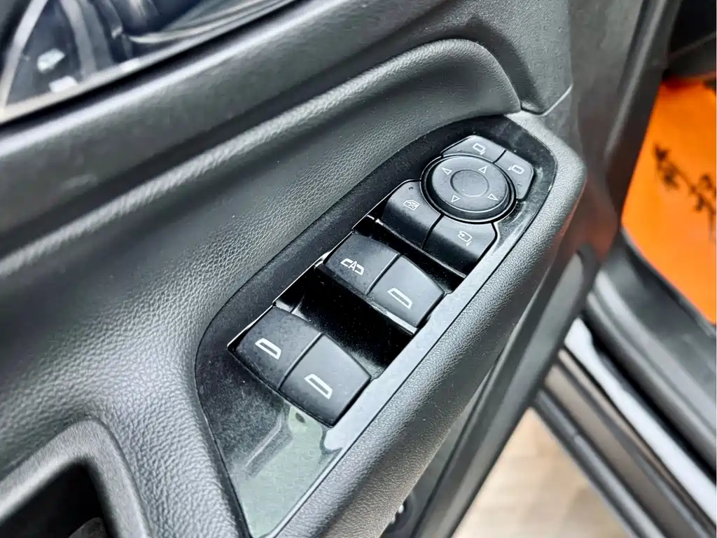 Explorer 2021 535T Yujie Edition купить на сайте DeffCars