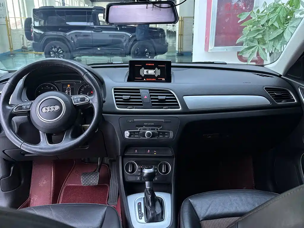 Audi Q3 2018 30th Anniversary Model 30 TFSI Fashion Model купить на сайте DeffCars