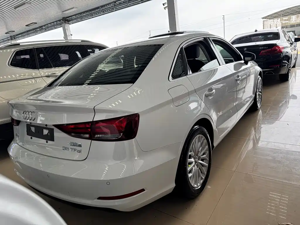 Audi A3 2016 Limousine 35 TFSI Enterprising купить на сайте DeffCars