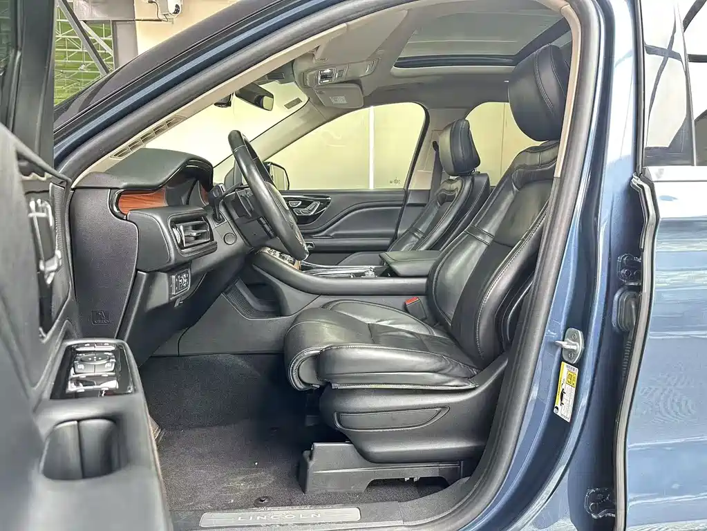 Aviator (Imported) 2020 3.0T V6 AWD Premium Edition купить на сайте DeffCars