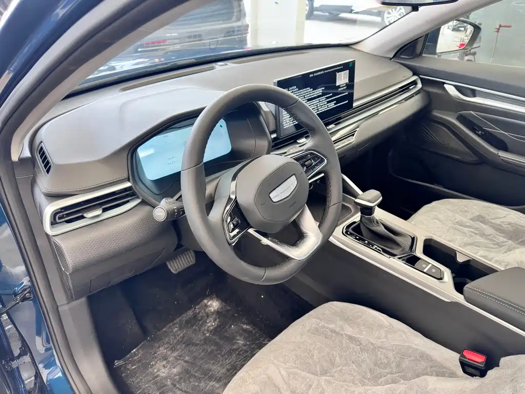 Emgrand 2026 4th generation 4 million commemorative model 1.5L CVT fly-over type купить на сайте DeffCars