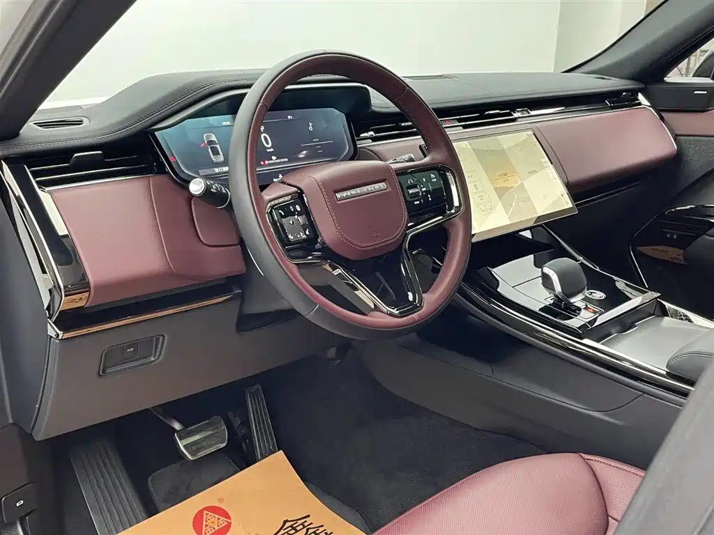 Range Rover Sport 2024 400PS Dynamic SE купить на сайте DeffCars