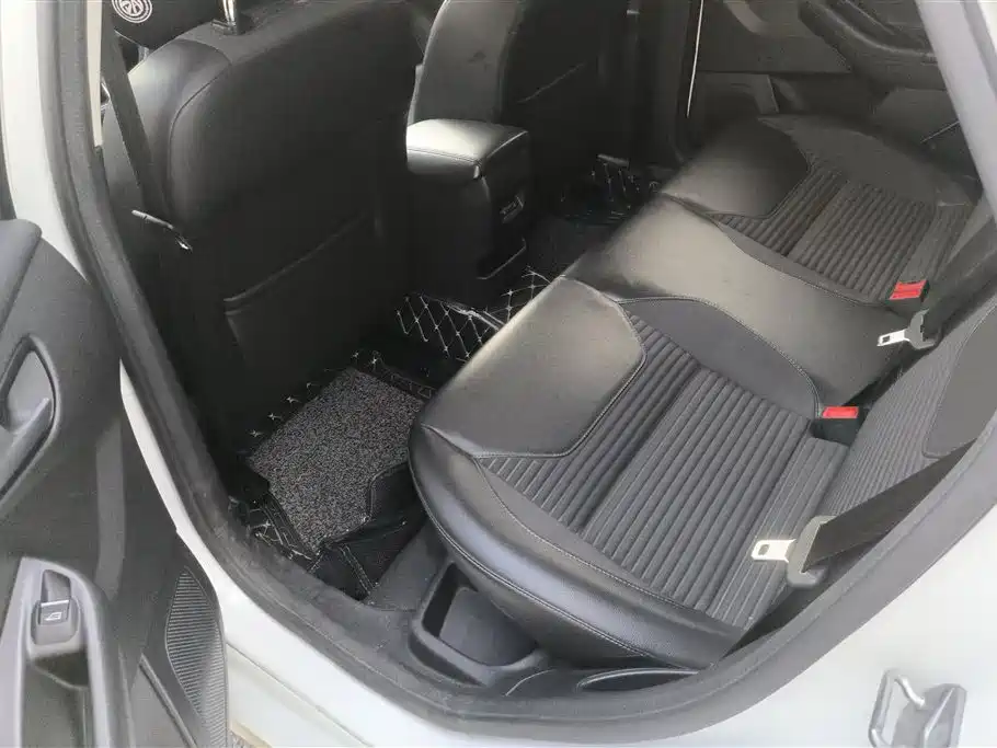 Focus 2017 Hatchback EcoBoost 180 Automatic Elite купить на сайте DeffCars