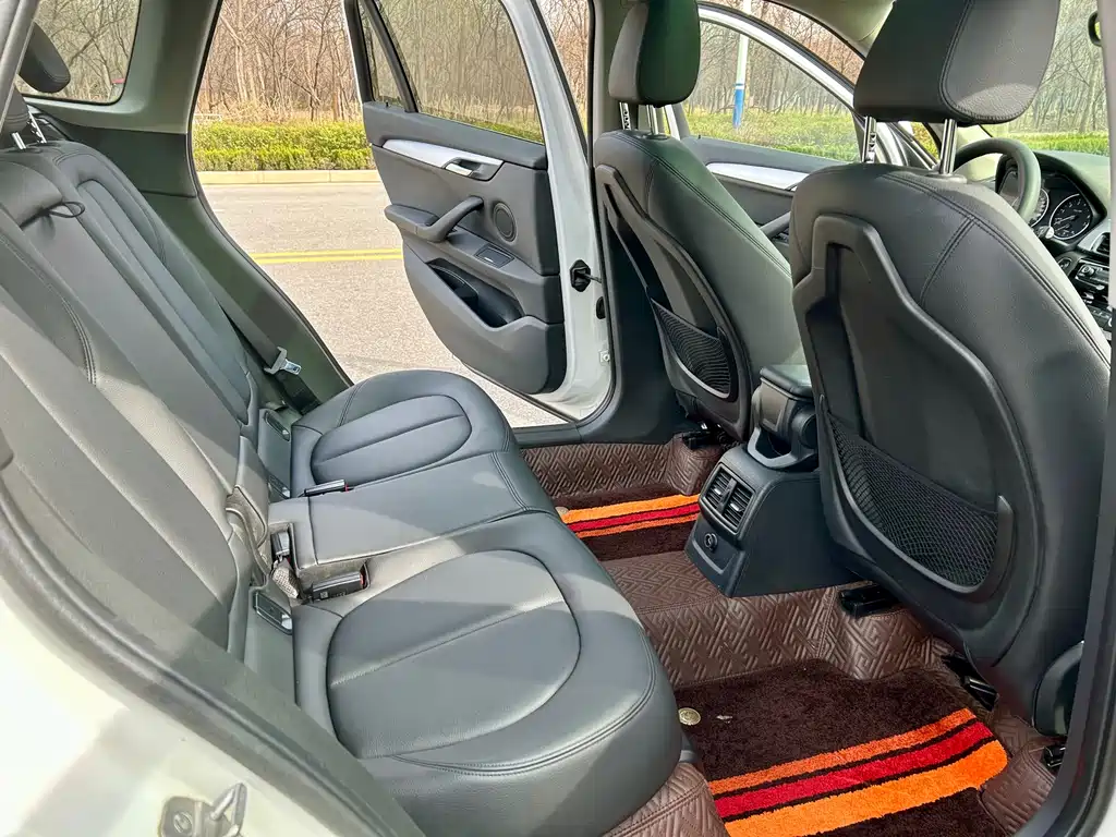 BMW X1 2018 sDrive20Li Leading Model купить на сайте DeffCars