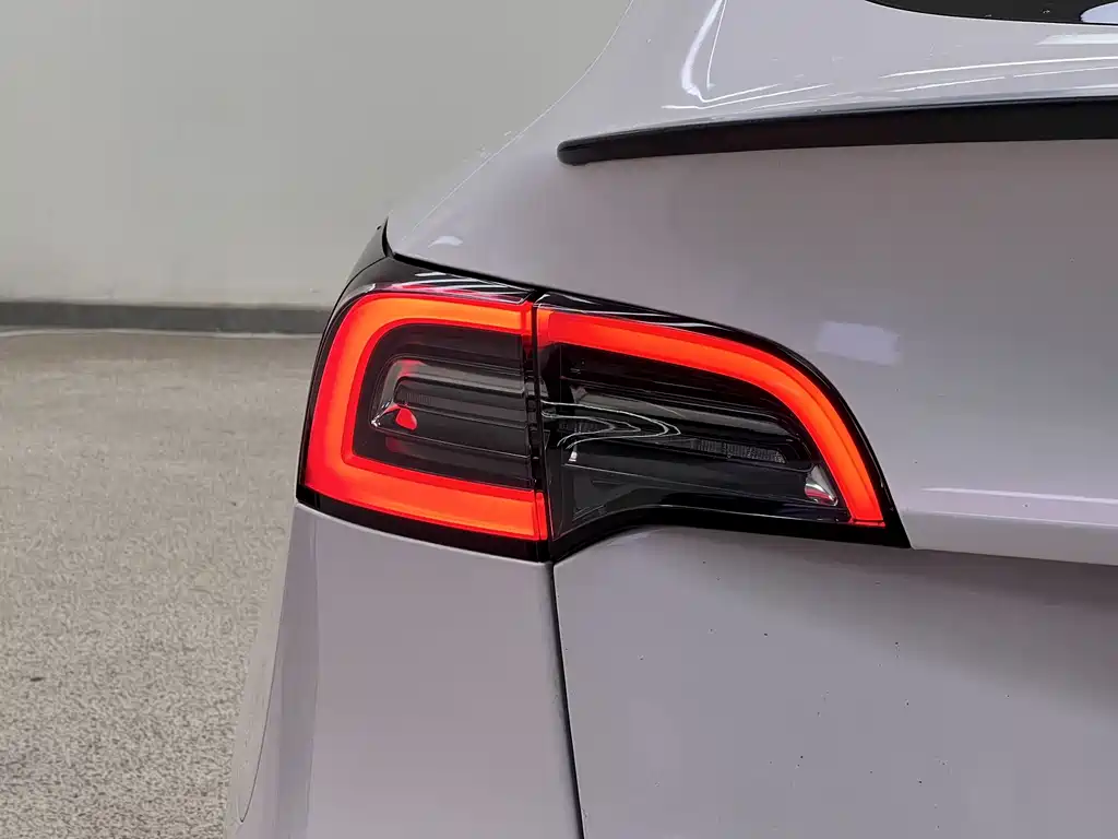 Model Y 2022 Performance high-performance all-wheel drive version купить на сайте DeffCars