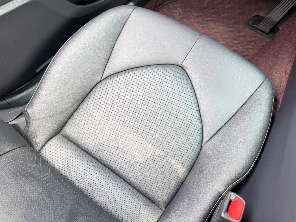 Camry 2021 2.5G Deluxe Edition купить на сайте DeffCars