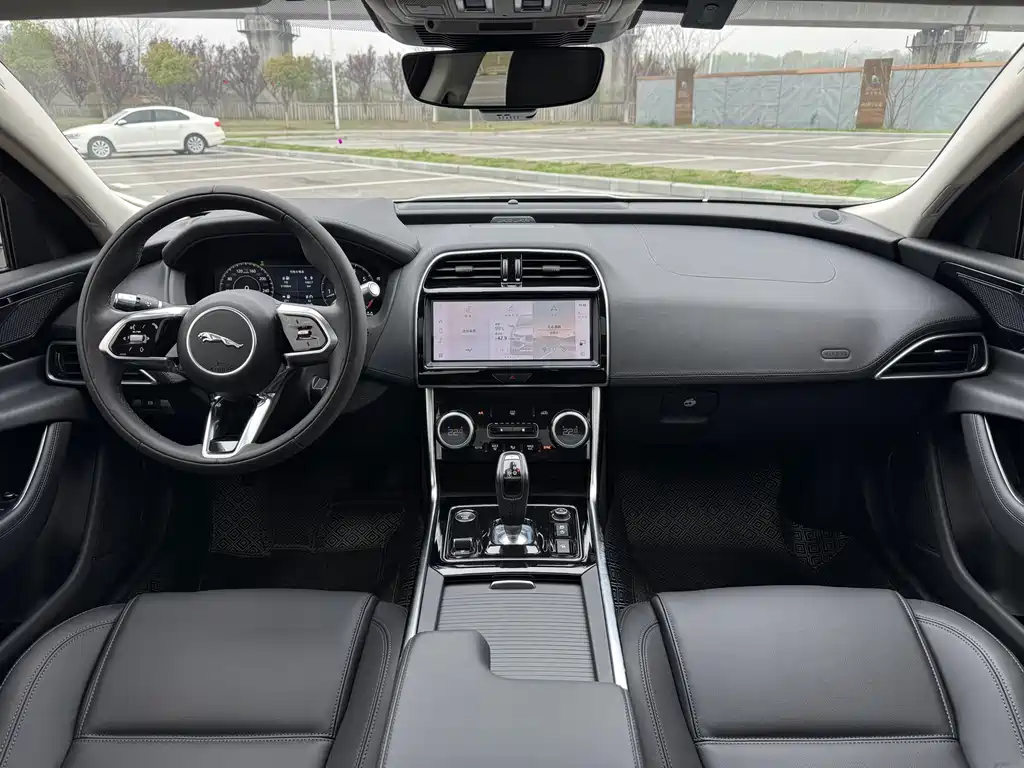 Jaguar XEL 2021 2.0T 250PS S Advanced and Elegant Edition купить на сайте DeffCars