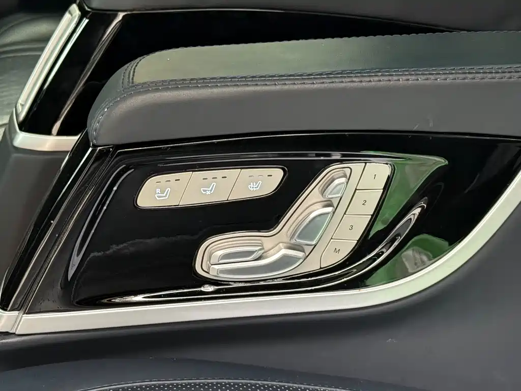 Mercedes-Benz V-Class 2022 V 260 Pilot Edition купить на сайте DeffCars