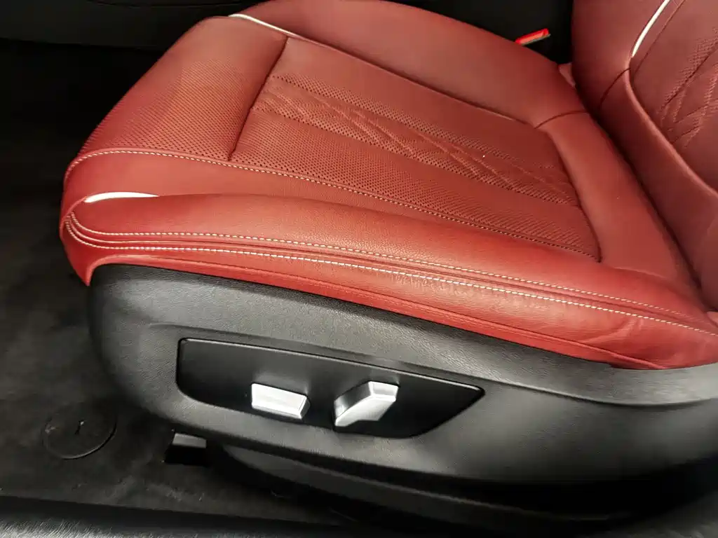 BMW 5 Series New Energy 2022 Model 2 535Le M Sports Package купить на сайте DeffCars