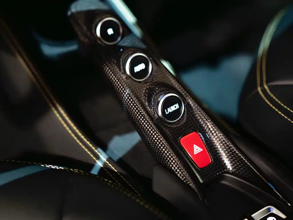 Ferrari F8 2019 Tributo 3.9T V8 купить на сайте DeffCars