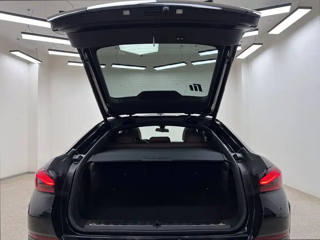 BMW X6 2021 xDrive40i M Sports Package купить на сайте DeffCars