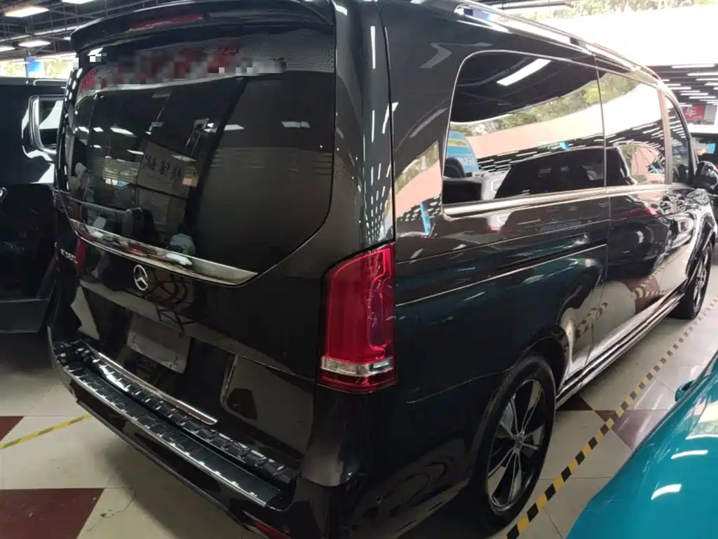 Mercedes-Benz V-Class 2020 V 260 L Long Wheelbase Luxury Edition купить на сайте DeffCars