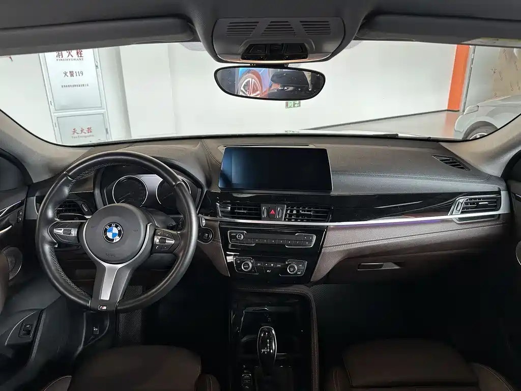 BMW X2 2021 sDrive25i Leading M Off-Road Package купить на сайте DeffCars