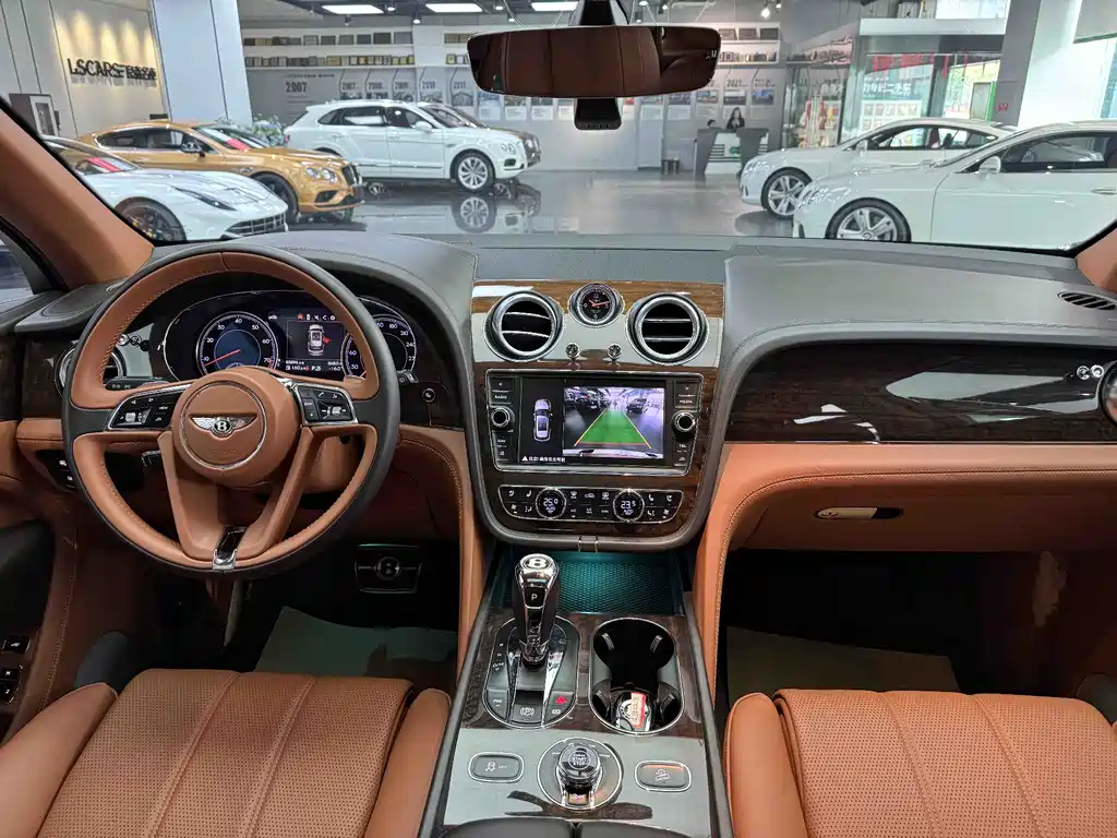 Bentayga 2018 4.0T V8 купить на сайте DeffCars