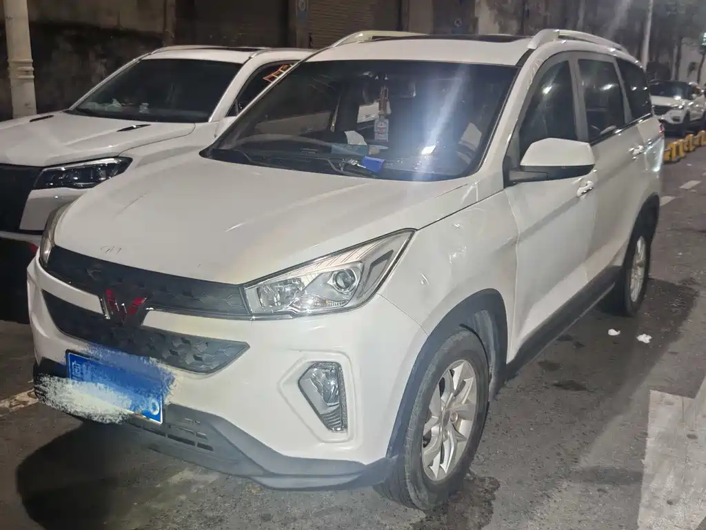 Wuling Hongguang S3 2018 1.5L manual luxury model National V купить на сайте DeffCars