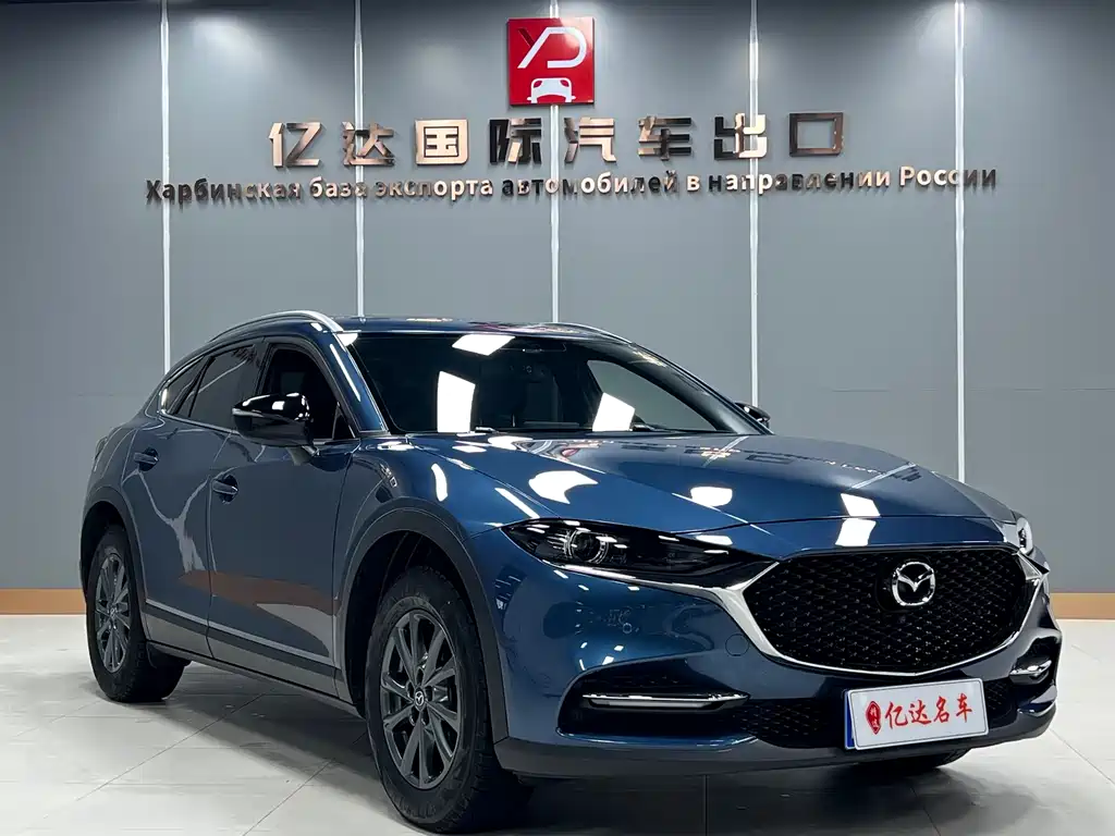 Mazda CX-4 2020 2.0L automatic two-wheel drive Blue Sky Premium Edition купить на сайте DeffCars