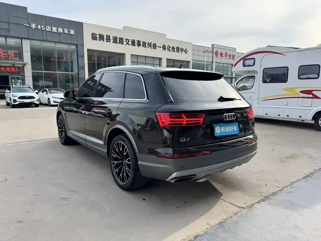 Audi Q7 2018 45 TFSI Technology купить на сайте DeffCars