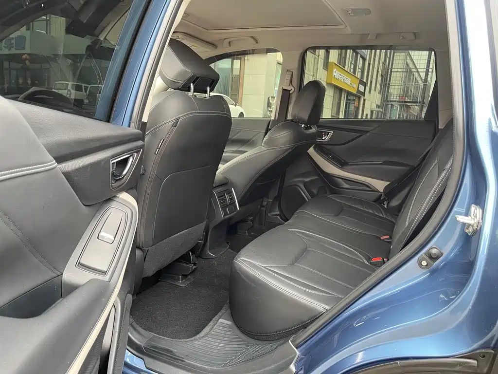 Forester 2022 2.0i AWD Deluxe Edition EyeSight купить на сайте DeffCars