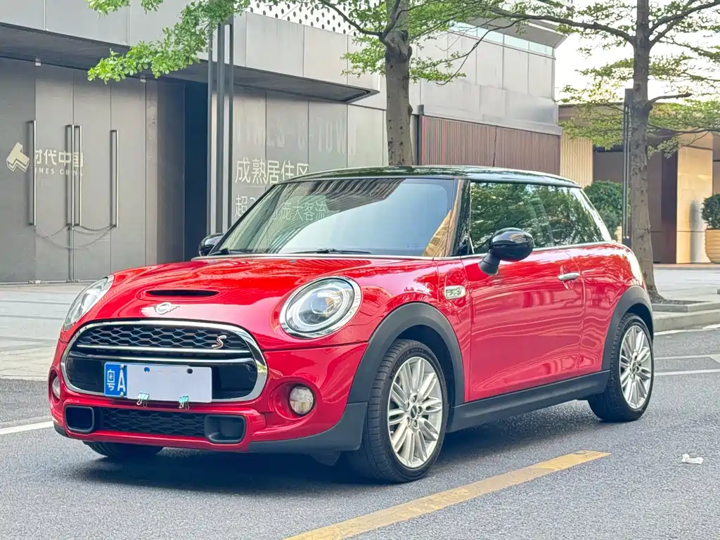MINI 2019 2.0T COOPER S Classic купить на сайте DeffCars