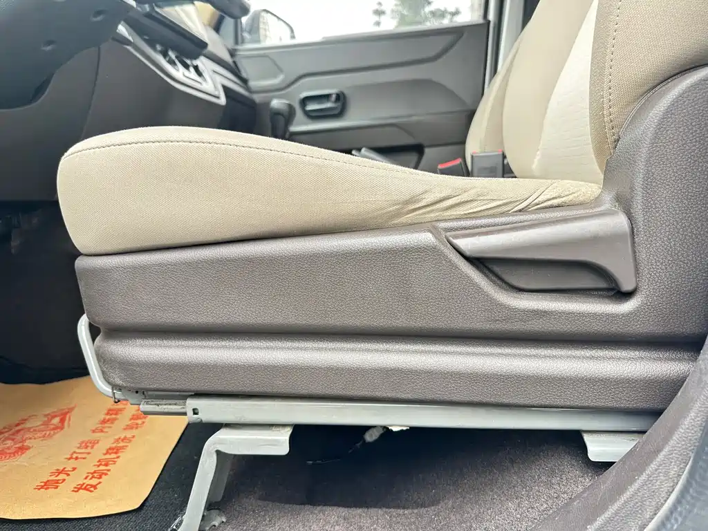 Wuling Hongguang V 2022 1.5L Jinchue version electric power assist LAR купить на сайте DeffCars