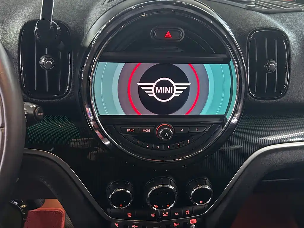 MINI COUNTRYMAN 2019 2.0T COOPER S ALL4 Artist купить на сайте DeffCars