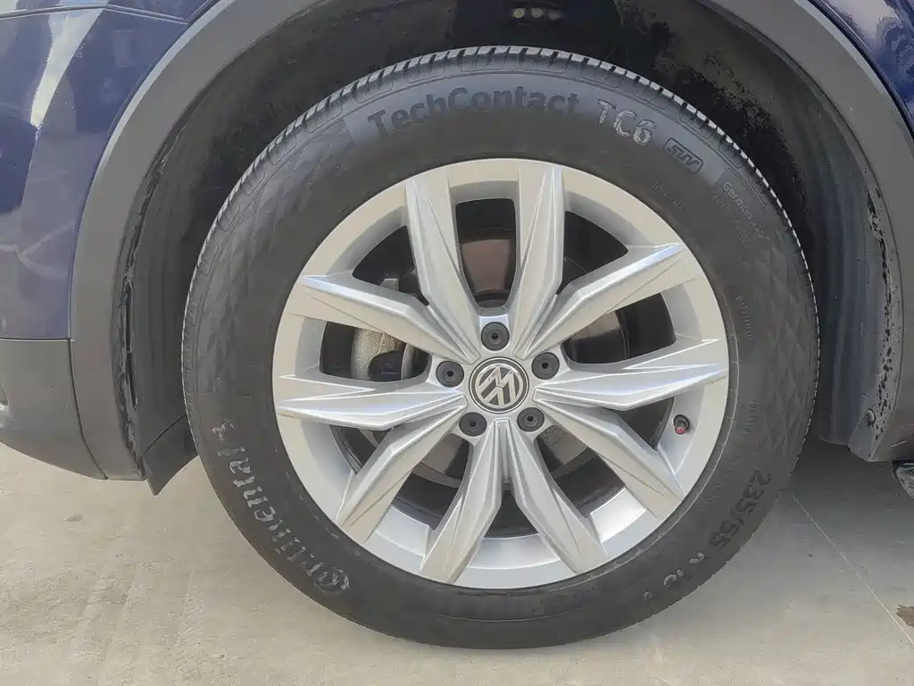 Tiguan 2018 280TSI two-wheel drive elite model купить на сайте DeffCars