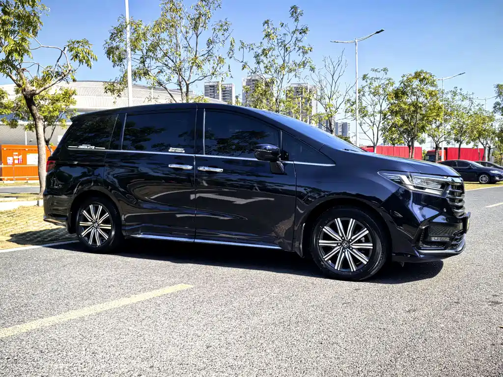 Odyssey 2024 2.0L e:HEV Rui·Lingxiang Edition купить на сайте DeffCars