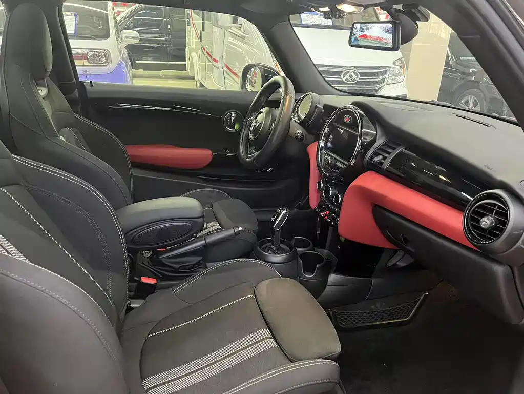 MINI 2018 1.5T COOPER racer купить на сайте DeffCars