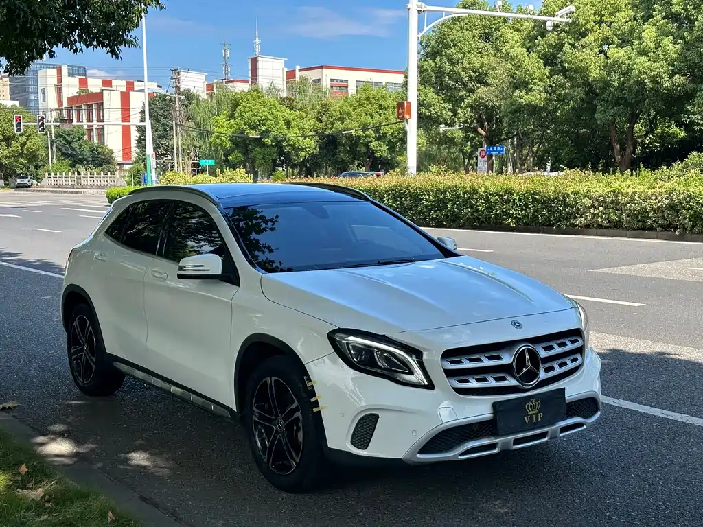Mercedes-Benz GLA 2019 GLA 200 Fashion Model купить на сайте DeffCars