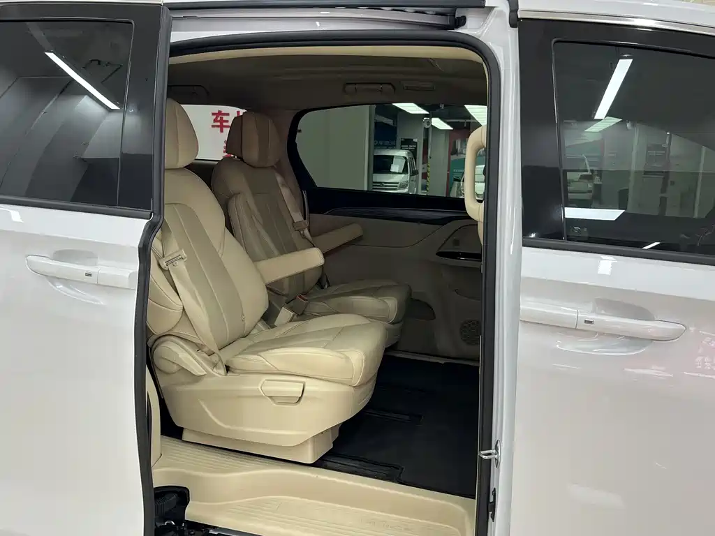 Buick GL8 New Energy 2025 Lu Shang First Edition 7 seats купить на сайте DeffCars