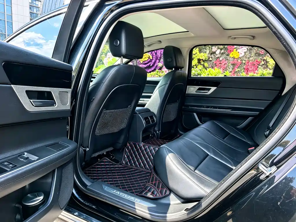 Jaguar XFL 2017 XFL 2.0T 200PS Fenghua Edition купить на сайте DeffCars