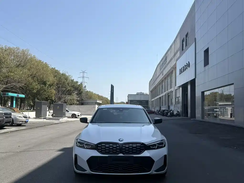 BMW 3 Series 2023 320Li M Sports Package купить на сайте DeffCars